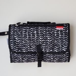 Skidaddle Change Station baby diaper care bag